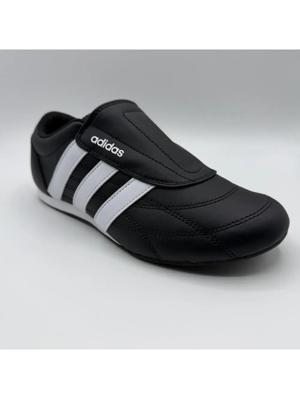 adidas Originals Tekwen Women's Slip On Sneakers Shoe JS3871 Black White Size 7